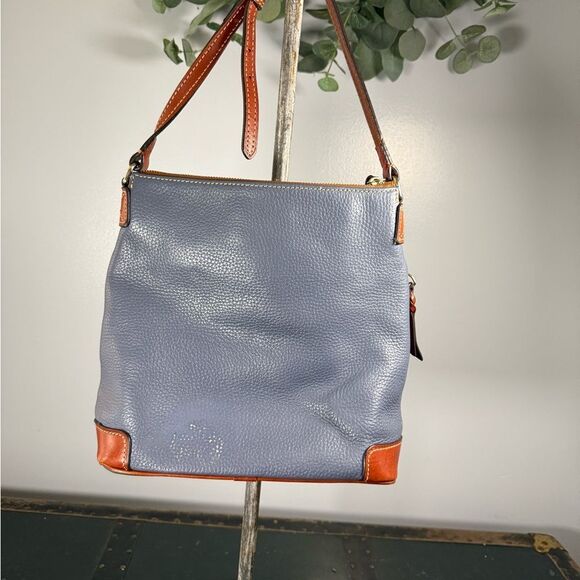 Dooney & Bourke Pebbled Leather Crossbody Bag Gray/brown Size Medium - Picture 3 of 9